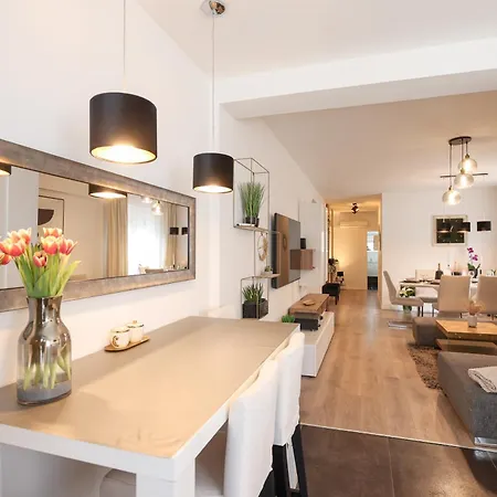 Amigo Apartment *